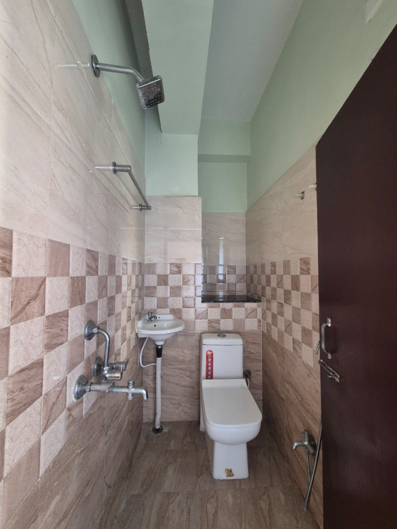 Unfurnished 2bhk in Zoo Road Tiniali, Guwahati, Assam, India for Rent